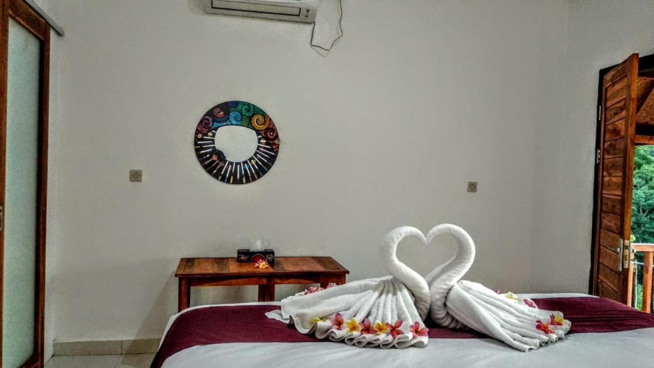 Vina Bungalow Toyapakeh ภายนอก รูปภาพ